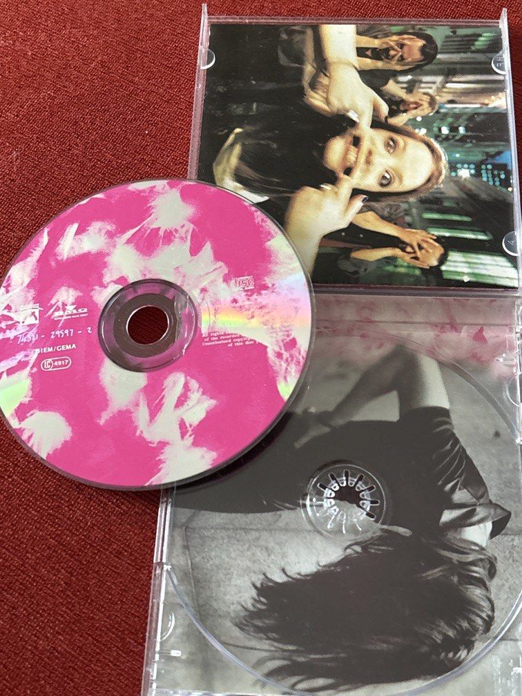 Garbage (Category: CDs & DVDs) located in Singapore. Submitted by cd4sale (Listing ID 1447754700, Image 3). Description: Cd.