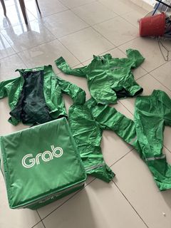 (Category: ) located in . Submitted by thriftwear0707 (Listing ID 1447777299, Image 1). Description: .