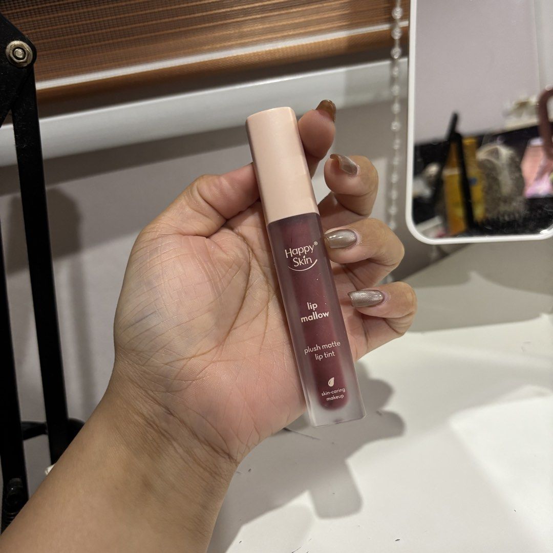 Happy Skin Lippie Bundle (Category: Makeup) located in Quezon City. Submitted by crococong (Listing ID 1447867945, Image 3). Description: ALL ARE BRAND NEW. Only tested as swatches! RFS: Not my shade :( these are all gifts 1. Happy Skin Lip Mallow in the shade: Honeymoon Glow 2. Happy Skin Shut up & Kiss Me moisturizing matte lippie in the shade: Obsessed 3. Happy Skin Lip Slip weightless balmy tint in the shade: Off duty ALL FOR 1,000 Available 