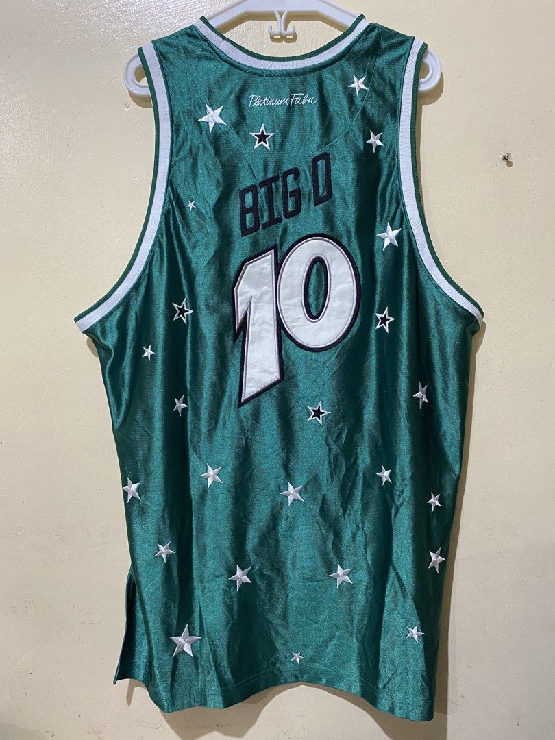Harlem Globetrotters "Big O" 10 Jersey (Category: Activewear) located in Pasay City. Submitted by 4zalea (Listing ID 1447843719, Image 2). Description: - Authentic Harlem Globetrotters jersey - Features 'Big O' and number 10 on the back - Unique all-over star pattern - Estimated size XL - Ideal for basketball enthusiasts and collectors.