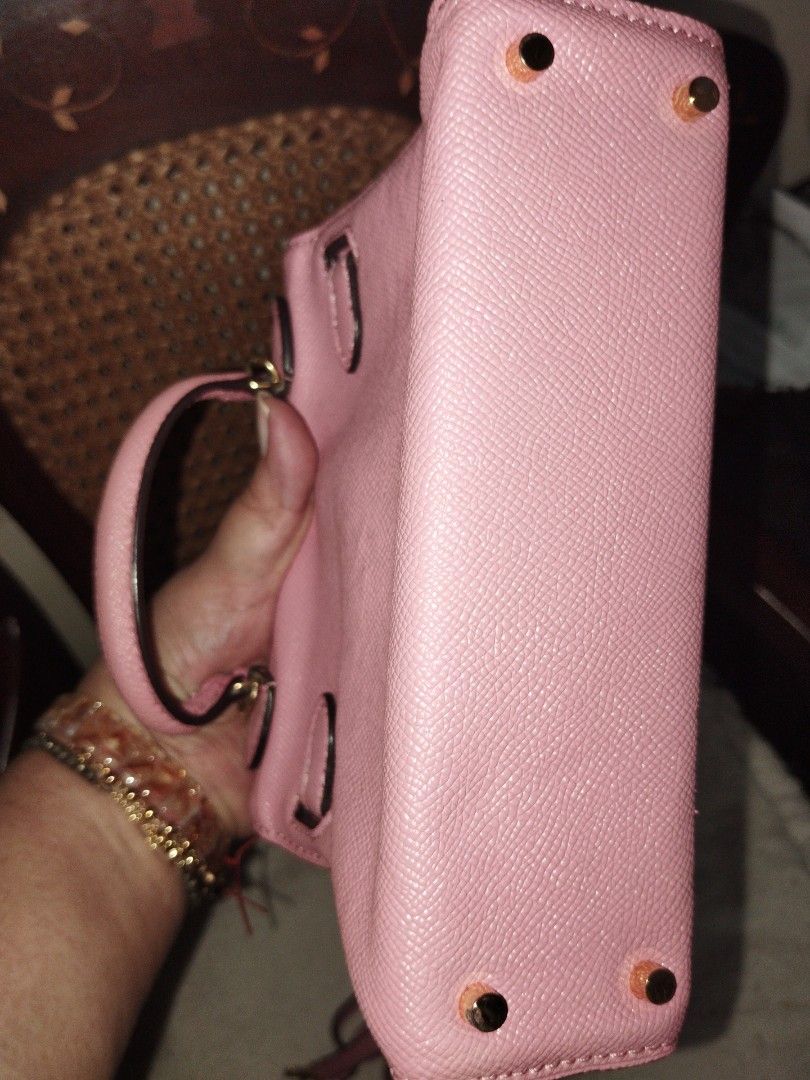 Hermes Kelly (Category: Luxury Bags & Wallets) located in Makati City. Submitted by fiercewind.7bf54e (Listing ID 1447880005, Image 3). Description: mini Kelly coded.