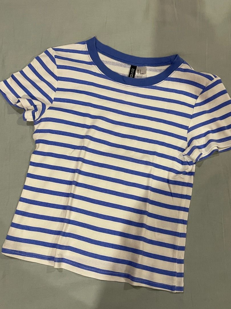 H&M Striped Baby Tee (Category: Shirts) located in Paranaque City. Submitted by declutteringtherapy (Listing ID 1447871489, Image 1). Description: 💸 payment through gcash or bank transfer 🚚 delivery through grab/lalamove or j&t.
