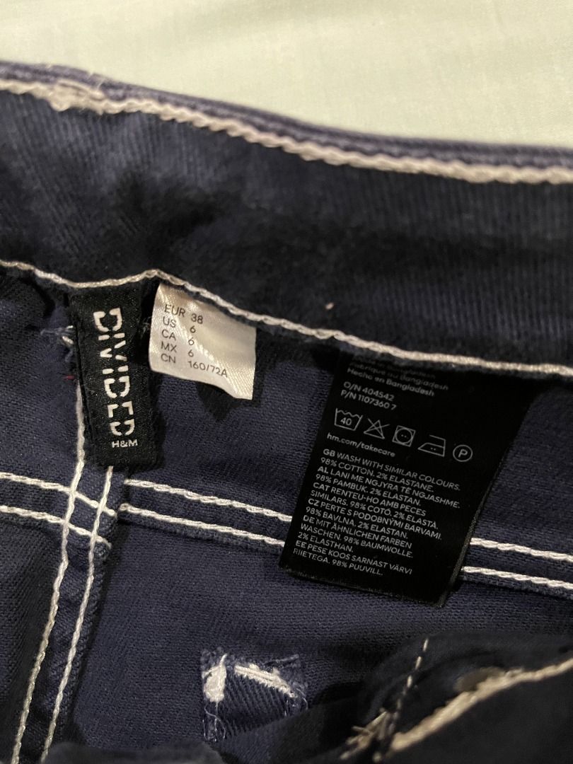 H&M Wide Leg Jeans (Category: Jeans) located in Paranaque City. Submitted by declutteringtherapy (Listing ID 1447864096, Image 2). Description: 💸 payment through gcash or bank transfer 🚚 delivery through lalamove/grab or j&t.