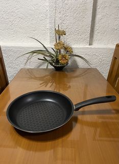 (Category: ) located in . Submitted by doublelkitchenware (Listing ID 1447858417, Image 1). Description: .