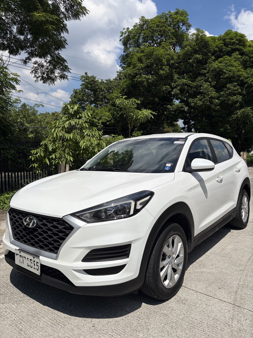 Hyundai Tucson 2.0 CRDi (A) (Category: Used Cars) located in Quezon City. Submitted by fritzjerra04096 (Listing ID 1447780966, Image 3). Description: FOR SALE: 2019 Hyundai Tucson GL 2.0 TurboDiesel AT Pearl White | Well-Maintained | Lowest in the Market ✅ 2019 GL Model ✅ 2.0L CRDi Diesel Engine – Powerful yet fuel efficient ✅ Automatic Transmission ✅ 67,000 KM Mileage ✅ Pearl White ✅ Cold A/C (Up to 8° C) ✅ Clean Interior & Exterior ✅ Smooth Shi