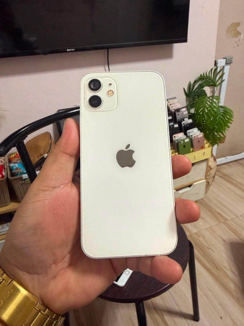 iPhone 12 (sale) ❗️ (Category: iPhone 12 Series) located in Manila. Submitted by phoebie.collection (Listing ID 1447852774, Image 1). Description: ‼️PLEASE READ ‼️ IPHONE 12 64GB | IOS 26 FU (SAFE TO RESET) TRUE TONE GOOD * REPLACE LCD * FACE ID NOT WORKING BUT ALL GOODS PO! SALE 9500 ONLY‼️ 📍NORTHCALOOCAN-QC LITEX .