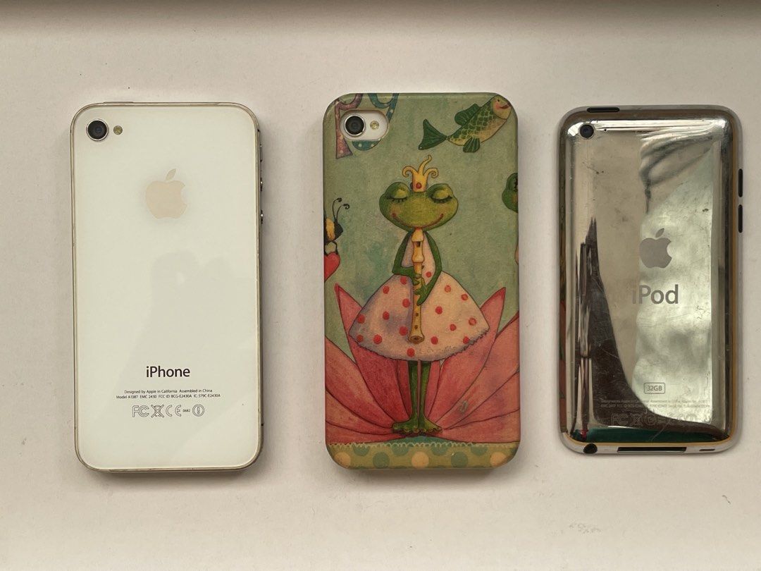 iPhone 4 and iPod (Category: Others) located in Pasig City. Submitted by medisina (Listing ID 1447778017, Image 2). Description: Selling all defective iPhone 4 and iPod for 1k Still negotiable Collector’s item No cables and charger Unit only.