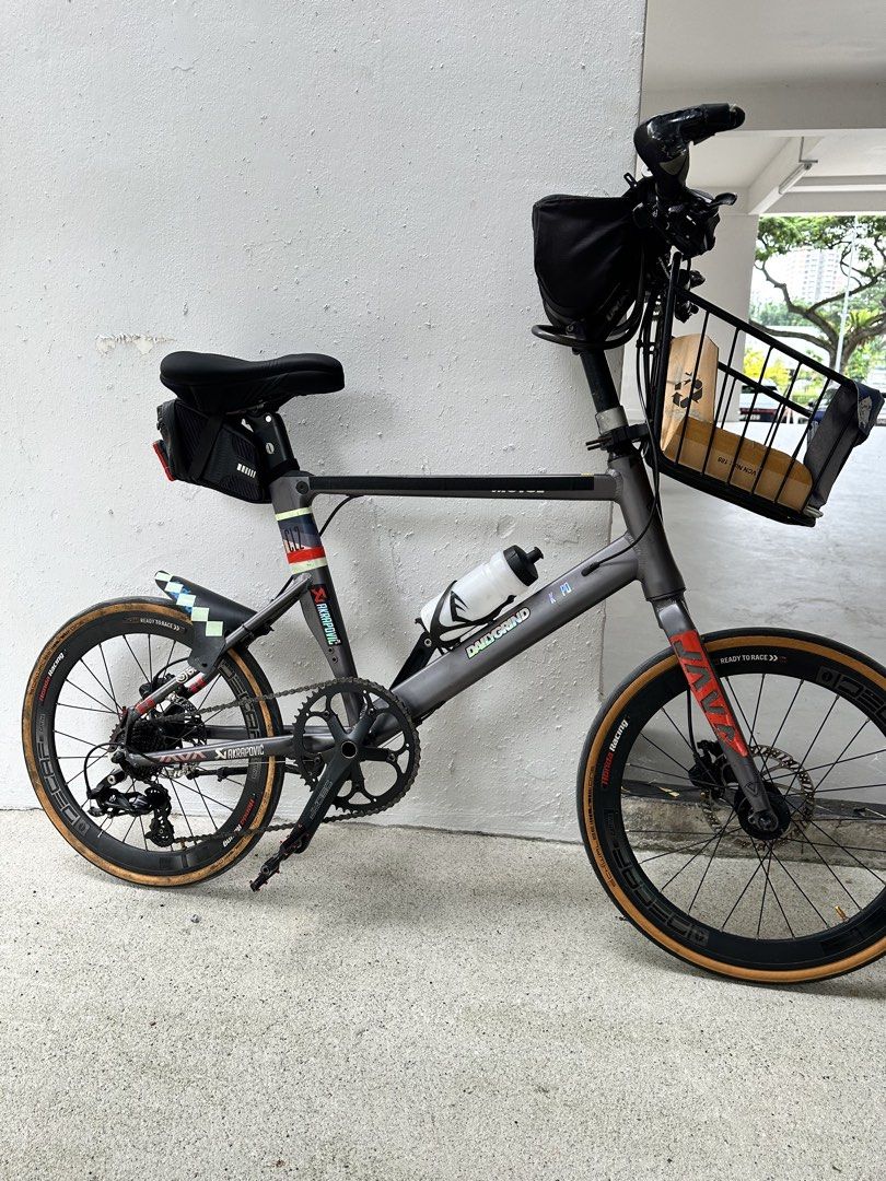 JAVA CL2 Mini Velo (Category: Bicycles) located in Singapore. Submitted by kc393 (Listing ID 1447803459, Image 1). Description: - Grey Mini Velo - Front basket included - Water bottle - New tyres - Ready to ride - Ideal for PCN & city commutes.