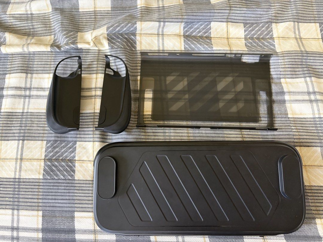 JSAUX SWITCH 2 CASE SPLIT PROTECTIVE (Category: Cases & Covers) located in Manila. Submitted by pprinceeld (Listing ID 1447685736, Image 1). Description: For sale Jsaux Nintendo Switch 2 Split protective Case No issues Very good condition No box, case only. This is already good deal as brandnew in orange app is around 700-800 after vouchers Feel free to ask more pics Reason for selling: already got a dbrand case for my switch 2 Location: North Ca