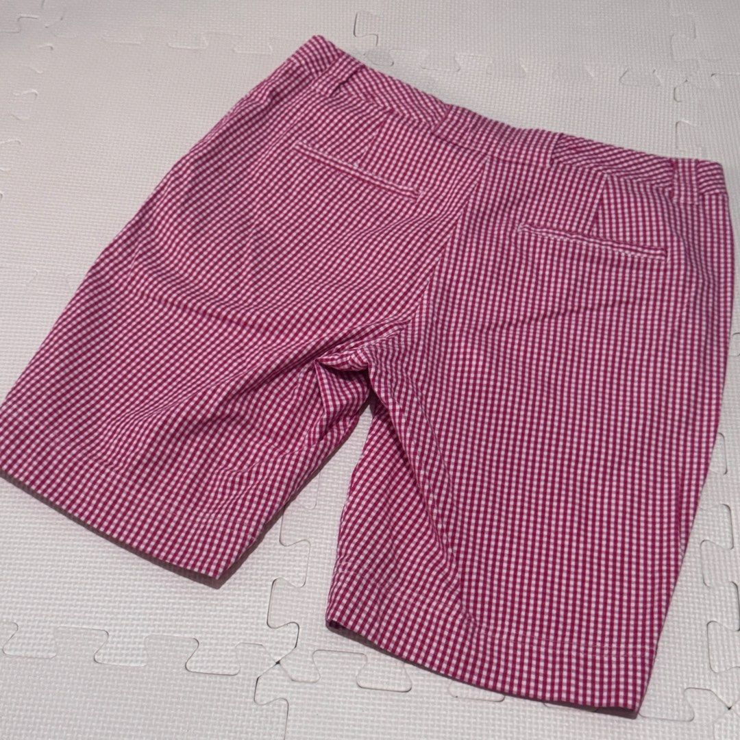 Kim Rogers Petite Pink Gingham Shorts (Category: Shorts) located in Marikina City. Submitted by prelovedsms (Listing ID 1447732889, Image 2). Description: Kim Rogers Petite pink and white gingham shorts. Cotton blend with stretch and pockets. Waist: 29” Length: 18”.