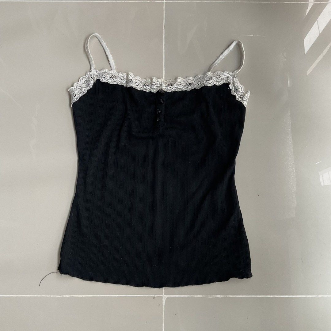 lacey black & w cami top (Category: Others Tops) located in Valenzuela. Submitted by heroeia (Listing ID 1447769913, Image 3). Description: .