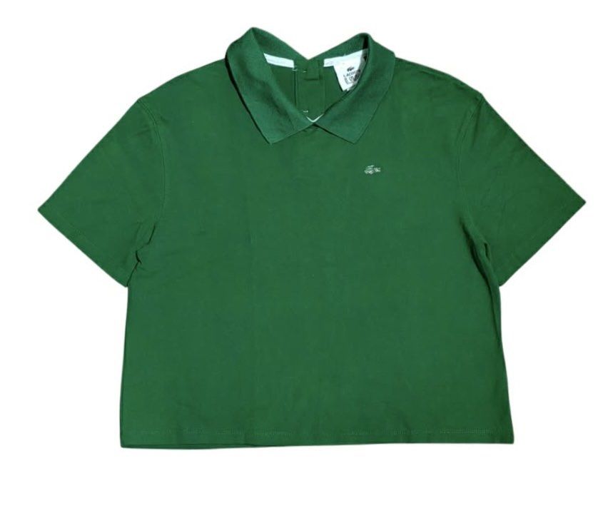 Lacoste Live Green Polo Shirt (Category: Tshirts & Polo Shirts ) located in Donsol. Submitted by saksthriftavenuebyluckymaria8 (Listing ID 1444065283, Image 1). Description: - Green Lacoste Live polo shirt - Short sleeves with collar - Iconic crocodile logo on chest - boxy fit - Ideal for casual wear Authentic Lacoste Live green shirt Sz 36 fits up to L ￼chest 21 in armhole 9.5 in shoulder 20in length 21in almost new cotton stretchable.