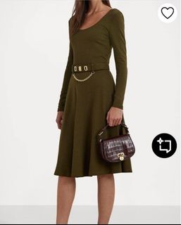 (Category: ) located in . Submitted by lovestoshop_me (Listing ID 1447747891, Image 1). Description: .