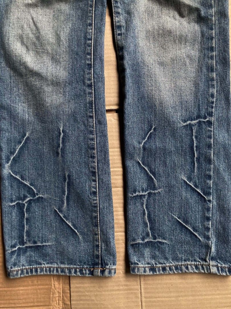 Lee Jeans - Blue Denim - Distressed Style (Category: Jeans) located in Naga. Submitted by grunchieeeerr (Listing ID 1447834328, Image 2). Description: 29x40x8hem - Classic blue denim jeans from Lee - Distressed look with unique stitching details on the legs - Two back pockets with button closures - Comfortable fit for everyday wear - A great addition to your wardrobe.