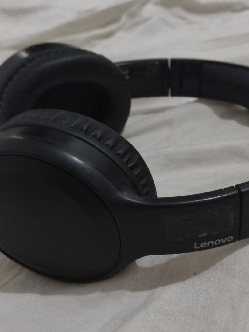 Lenovo Wireless Headphones Black (Category: Headphones & Headsets) located in Manila. Submitted by livewater-0f48 (Listing ID 1447678208, Image 1). Description: - Black Lenovo Over-Ear Headphones - Comfortable earcups and adjustable headband - Folds for convenient storage - Ideal for music and calls - Delivers good sound quality.