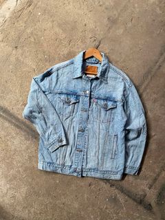(Category: ) located in . Submitted by theplugthrifted (Listing ID 1447708580, Image 1). Description: .
