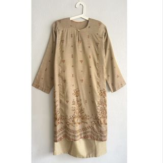 (Category: ) located in . Submitted by dvibeshopsg (Listing ID 1447685544, Image 1). Description: .