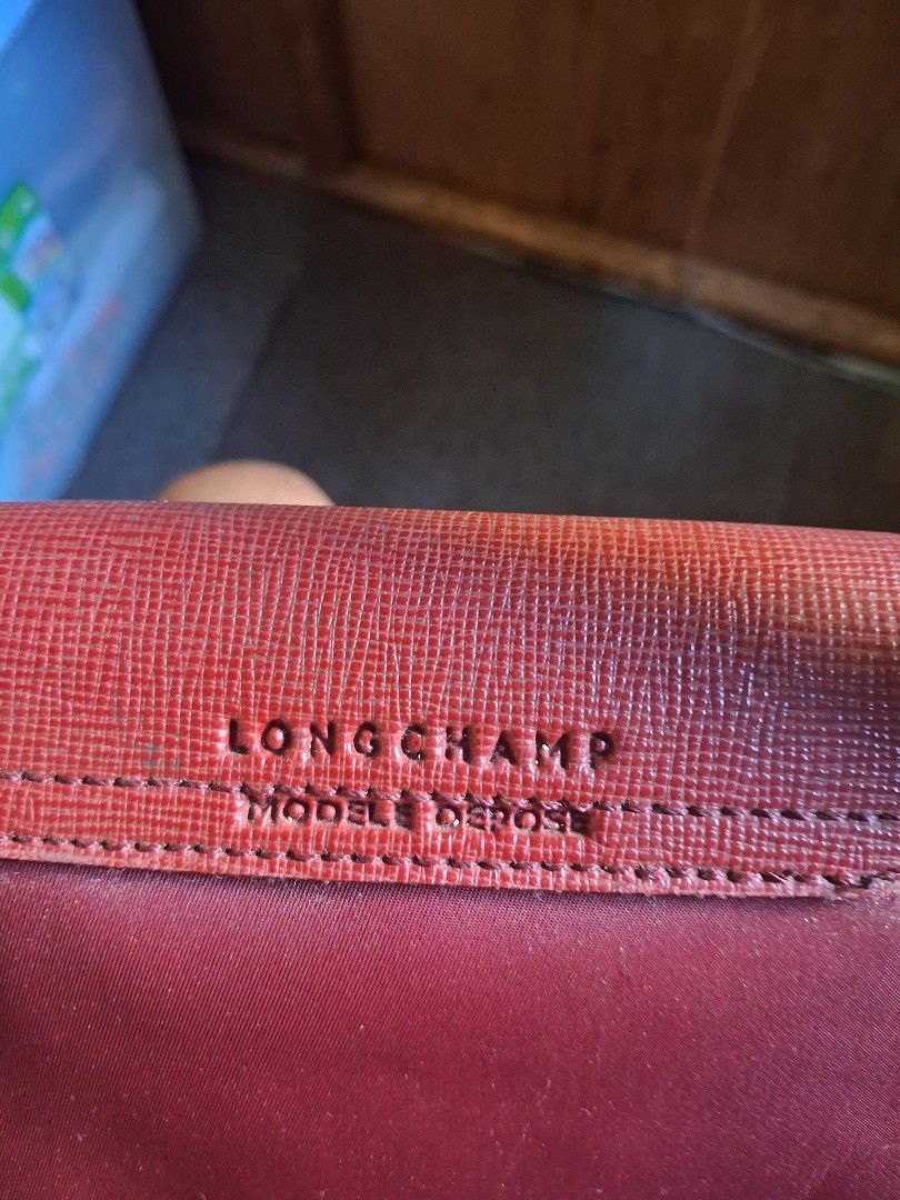 LongChamp tote bag (Category: Luxury Bags & Wallets) located in Giporlos. Submitted by berniee21 (Listing ID 1447685581, Image 3). Description: .