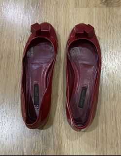 (Kategori: ) berada di . Dikirim oleh belila_prelovedstore (ID iklan 1447831942, Gambar 1). Deskripsi: .