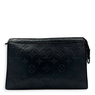(Category: ) located in . Submitted by carousellluxury (Listing ID 1430903049, Image 1). Description: .