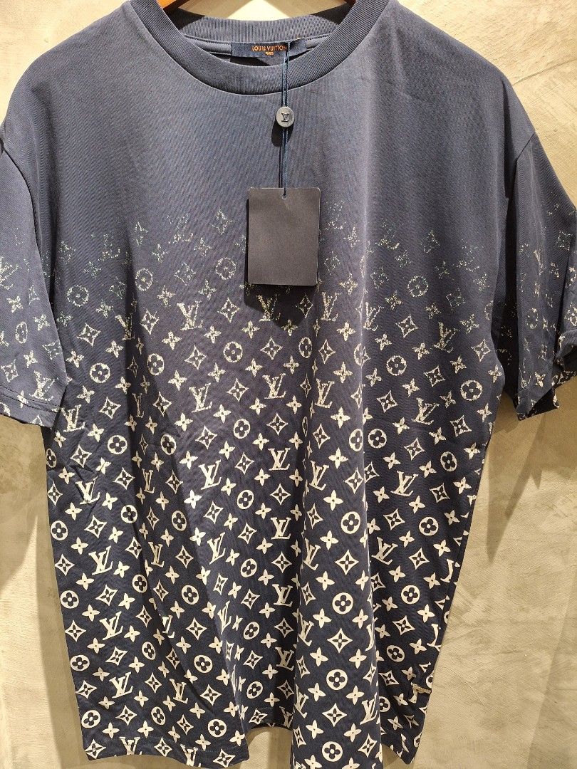 LV tshirts asstd designs (Category: Luxury Apparel) located in Muntinlupa City. Submitted by kstefanomela14 (Listing ID 1447881426, Image 1). Description: brandnew no issue large - 22x29 xl - 23x30 cod cop lalamove j&t lbc.