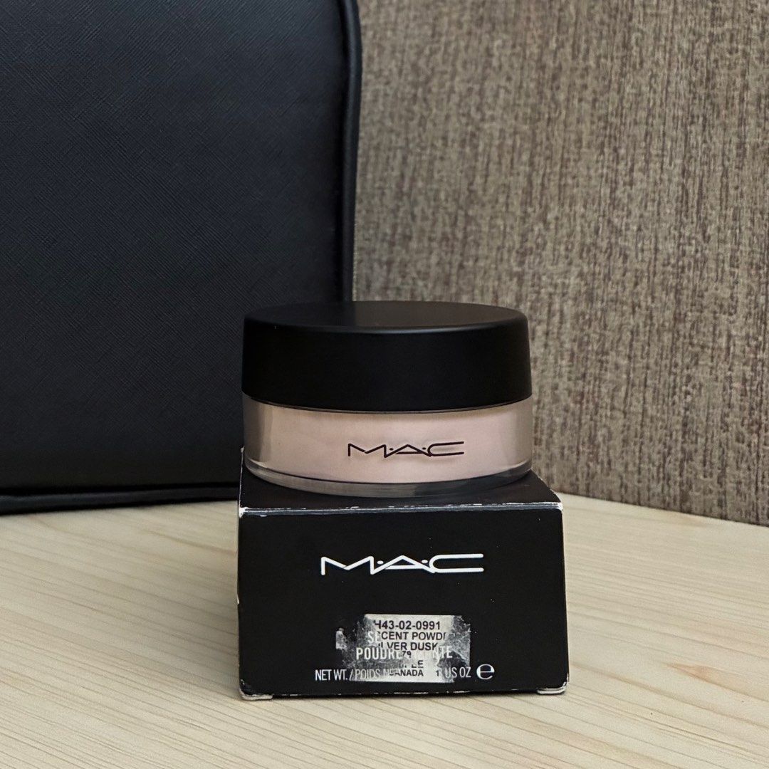 MAC Iridescent Loose Powder Silver Dusk (Category: Makeup) located in Manila. Submitted by gabasta998 (Listing ID 1447691771, Image 1). Description: MAC Iridescent Powder in Silver Dusk - Used as Highlighter, eyeshadow, and body shimmer - Includes original box - sealed on the inside, nagfail lang but neverrr used - got this from ebay for 1500+, srp is 2500+, selling for 600.