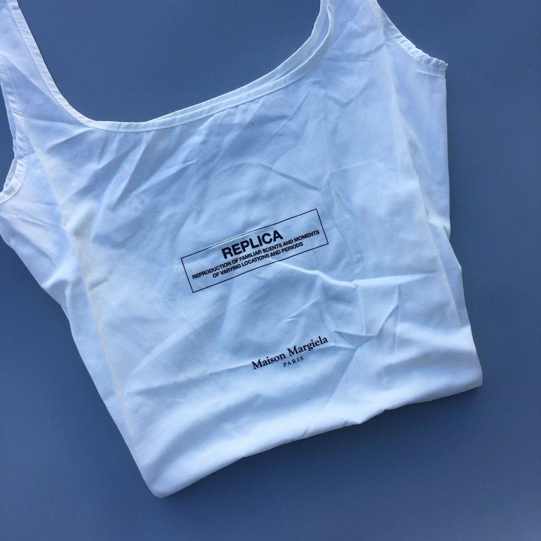 MAISON MARGIELA - REPLICA TOTEBAG AUTHENTIC (Category: Luxury Bags & Wallets) located in Bacolod City. Submitted by mic_moneyyyyy (Listing ID 1447837750, Image 2). Description: MAISON MARGIELA - REPLICA TOTEBAG Size : W15 L12 Condition : Pristine Marteial : Polyester No issue need clean .