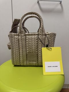 （分類：）位於 。 由 wongcheuk 提交（商品編號 1447777302，圖片 1）。簡介： 。