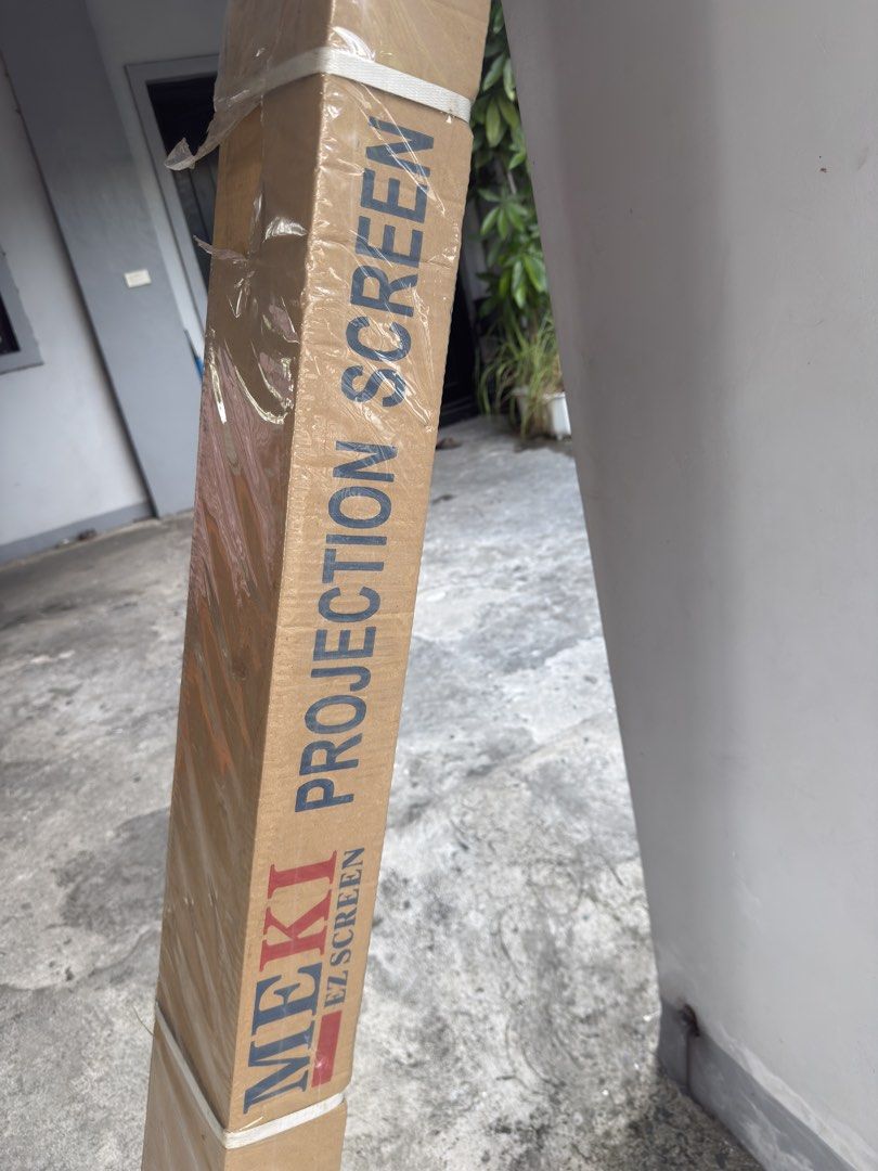 Meki Projector Screen 70x70 (Category: Projectors) located in Las Pinas. Submitted by mheiya (Listing ID 1447752339, Image 2). Description: Meki projector screen 70”x70”. Brand new. Never used. Still in box and sealed. Hex steel casing. Matte white. Natabi lang. hindi na nagamit. Rfs - decluttering.