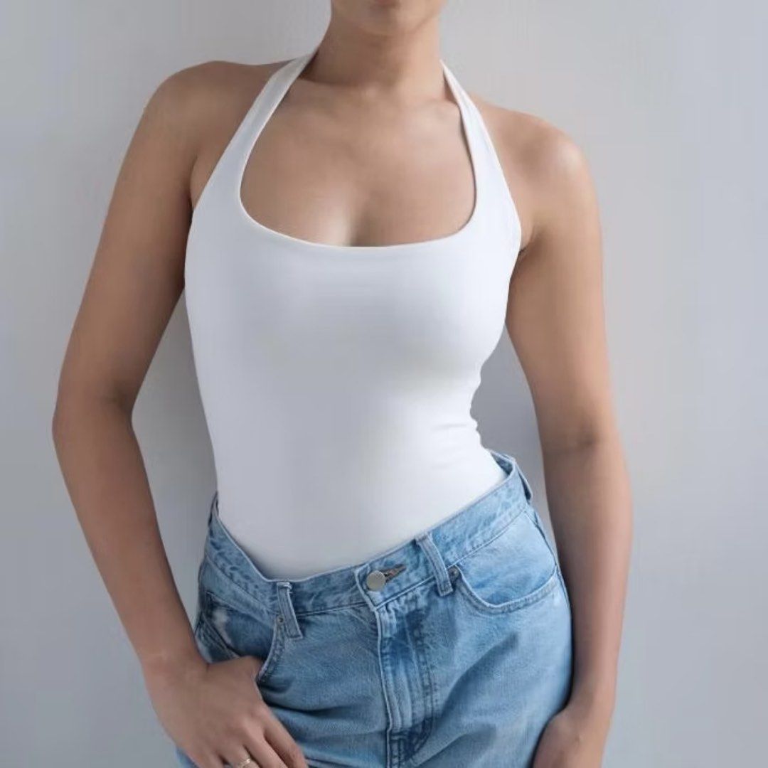 MERA Halter Top (Category: Sleeveless) located in Arayat. Submitted by decluk8 (Listing ID 1447881262, Image 1). Description: Size: S Color: White Used once.