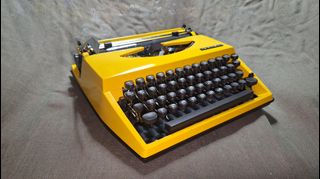 (Category: ) located in . Submitted by typewriter.outlet (Listing ID 1447804986, Image 1). Description: .