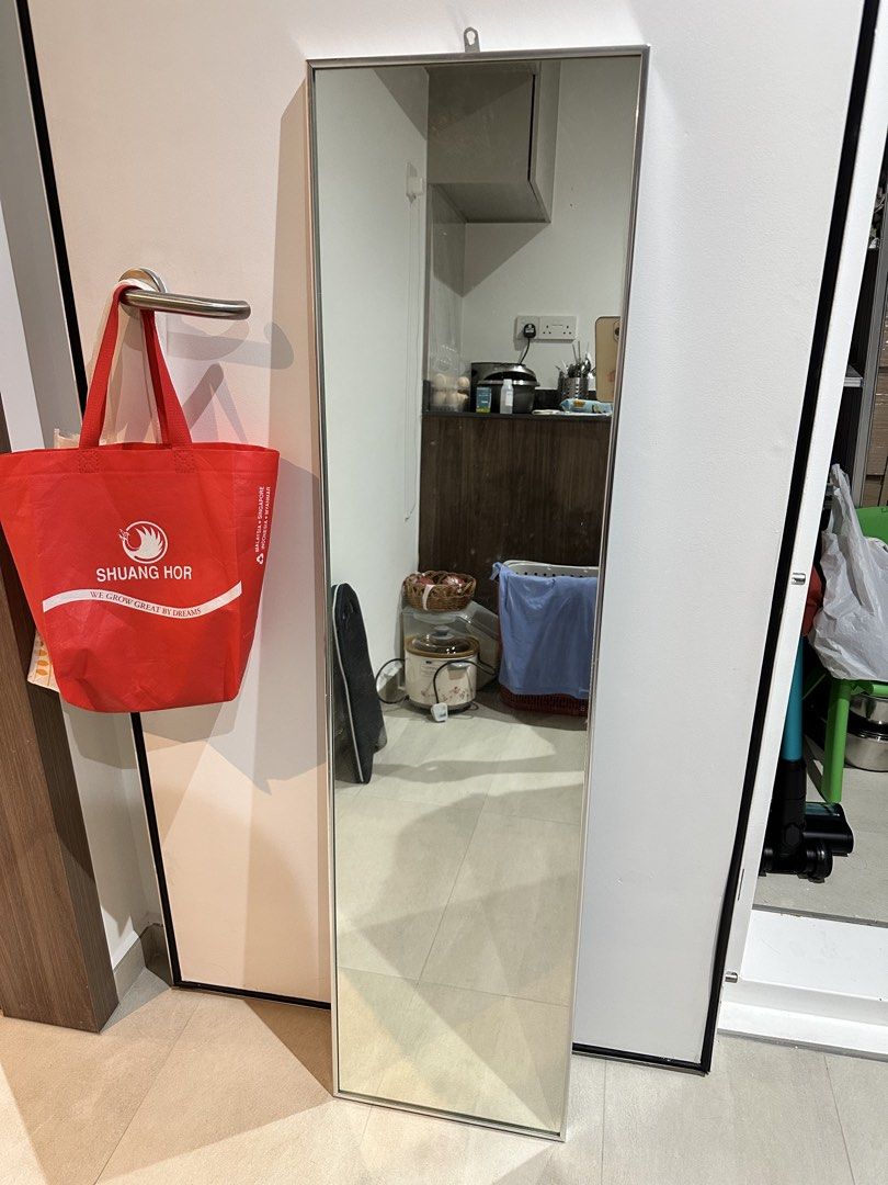 Mirror (Category: Mirrors) located in Singapore. Submitted by bes00 (Listing ID 1447755113, Image 1). Description: Very good condition like new. No rust. 122cm x31cm Delivery to your place, add $8.
