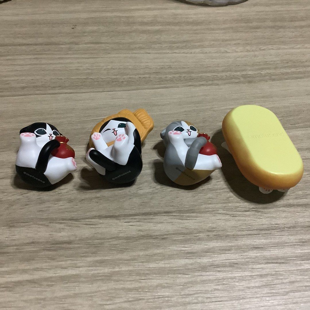 Mofusand mini figures (Category: Designer & Blind Box Toys) located in Manila. Submitted by pmpmprn (Listing ID 1447695256, Image 2). Description: Authentic mofusand 170 ea .