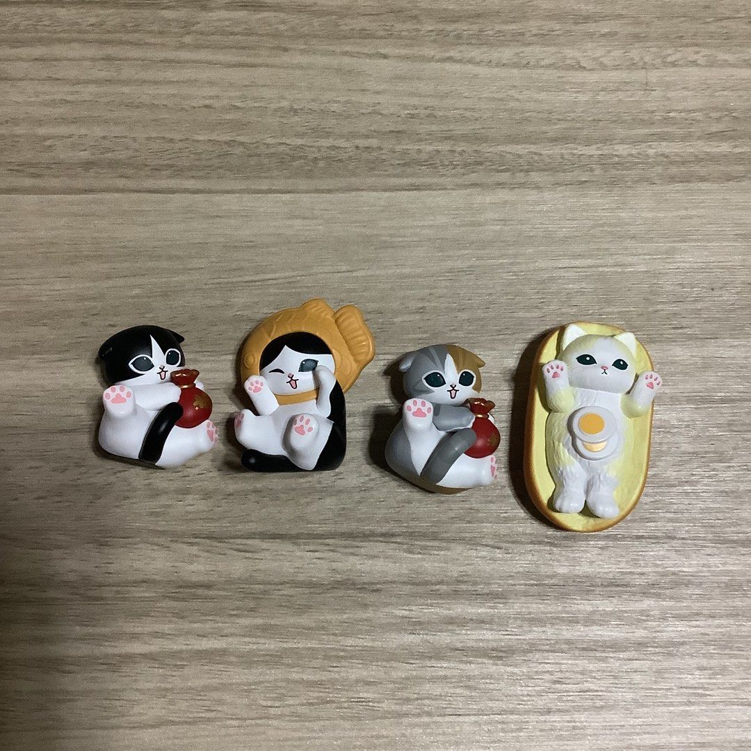 Mofusand mini figures (Category: Designer & Blind Box Toys) located in Manila. Submitted by pmpmprn (Listing ID 1447695256, Image 1). Description: Authentic mofusand 170 ea .