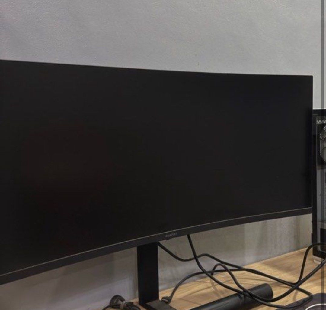 Monitor: HUAWEI MateView GT 34-Inch CURVED (Category: Monitor Screens) located in Santa. Submitted by frinkmallooo (Listing ID 1447708457, Image 1). Description: - Curved ultrawide monitor - Perfect for gaming and productivity - Large, immersive display - Cables included - Ready for pickup / meetup around Vigan City Inclusions: Monitor: HUAWEI MateView GT 34-Inch CURVED Mouse: Logitech G102 Keyboard: RAKK ILIS RFS: di na ginagamit kasi sira cpu.