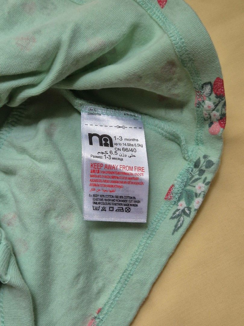 Mothercare Baby Dress 1-3 Months Strawberry Floral Print (Category: Babies & Kids Fashion) located in Kuala Lumpur. Submitted by normizs (Listing ID 1447759677, Image 3). Description: - matcha strawberry - Convenient snap closure at the bottom for easy diaper changes - 1-3 months price includes shipping fee.