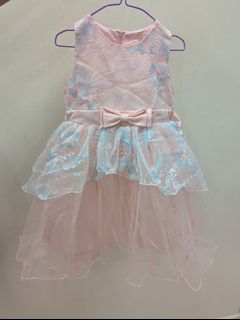 (Category: ) located in . Submitted by cakegal (Listing ID 1447817007, Image 1). Description: .