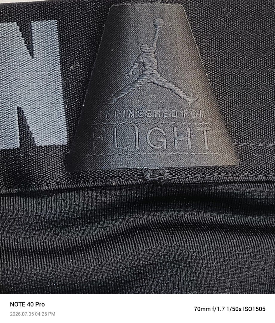 Nike Jordan Dri-Fit Compression Tights XXL (Category: Activewear) located in Manila. Submitted by jeffies4ti96921 (Listing ID 1447844156, Image 3). Description: - Black Jordan compression tights - Dri-Fit material for performance - Size XXL - Elastic waistband with Jordan branding - Jumpman logo on the leg - Ideal for workouts and sports - Made in El Salvador.