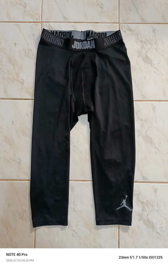 Nike Jordan Dri-Fit Compression Tights XXL (Category: Activewear) located in Manila. Submitted by jeffies4ti96921 (Listing ID 1447844156, Image 2). Description: - Black Jordan compression tights - Dri-Fit material for performance - Size XXL - Elastic waistband with Jordan branding - Jumpman logo on the leg - Ideal for workouts and sports - Made in El Salvador.