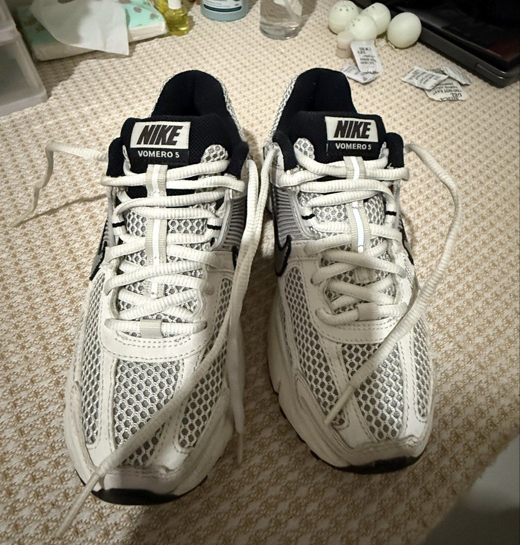 Nike Zoom Vomero 5 Phantom (Category: Sneakers) located in Taguig. Submitted by decmnl (Listing ID 1396203434, Image 1). Description: - Nike Zoom Vomero 5 - Color: Phantom/MTLC Platinum (White/Silver) - Comes with original box - Size: - US 5 - UK 2.5 - EUR 35.5 - CM 22 - bought from reputable seller for ₱6995 - used 3x only, price slightly negotiable.