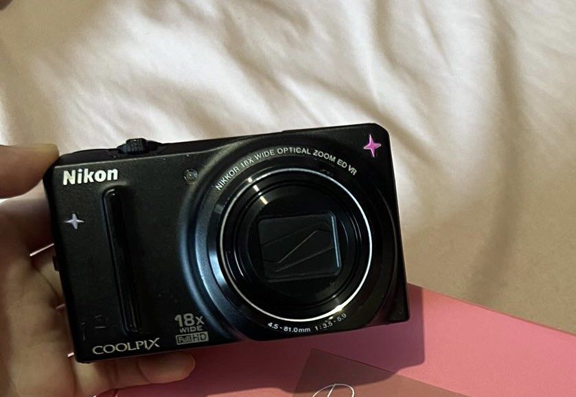Nikon Coolpix 18x Wide Optical Zoom Digital Camera (Category: Cameras) located in Manila. Submitted by beomcyj (Listing ID 1447718394, Image 2). Description: Nikon Coolpix S9100 – Canon G7X Vibes 📸✨ Selling my Nikon Coolpix S9100 in good working condition. Price: ₱12,000 (Can Negotiate) 📷 Features: * 12.1 MP CMOS sensor * 18x optical zoom (25–450mm equivalent) * Full HD 1080p video recording * Built-in flash * Compact and lightweight—perfect fo