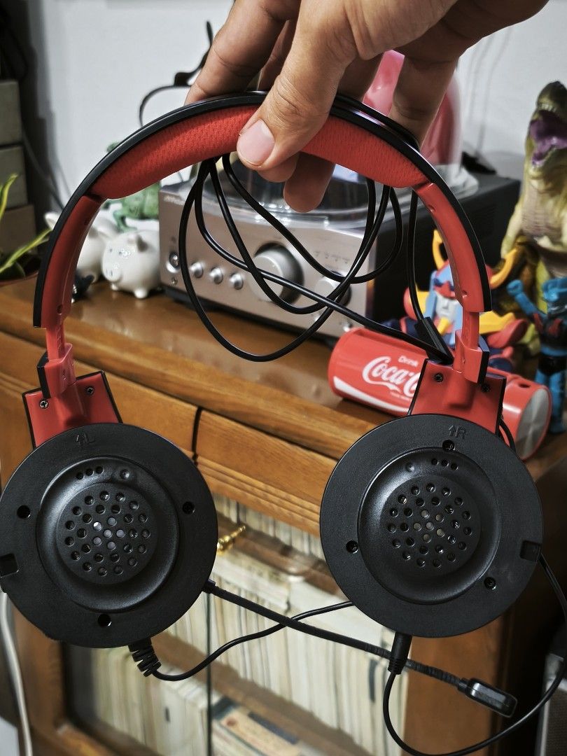 Nintendo Switch HORI Gaming Headset Standard (Category: Headphones & Headsets) located in Candon. Submitted by ylocos_thrifts (Listing ID 1447817209, Image 2). Description: Tested/Working Nintendo Switch HORI Gaming Headset Standard Good Condition Issue: Replacement of Earpads.