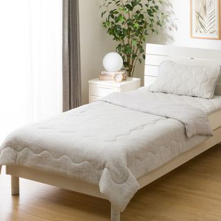 (Category: ) located in . Submitted by steadymart_sg (Listing ID 1447727226, Image 1). Description: .