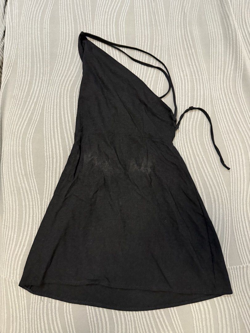 Off Shoulder Backless Mini Dress (Category: Dresses) located in Arayat. Submitted by decluk8 (Listing ID 1447881977, Image 2). Description: .