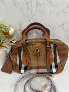 (Category: ) located in . Submitted by i1bag (Listing ID 1447765953, Image 1). Description: .