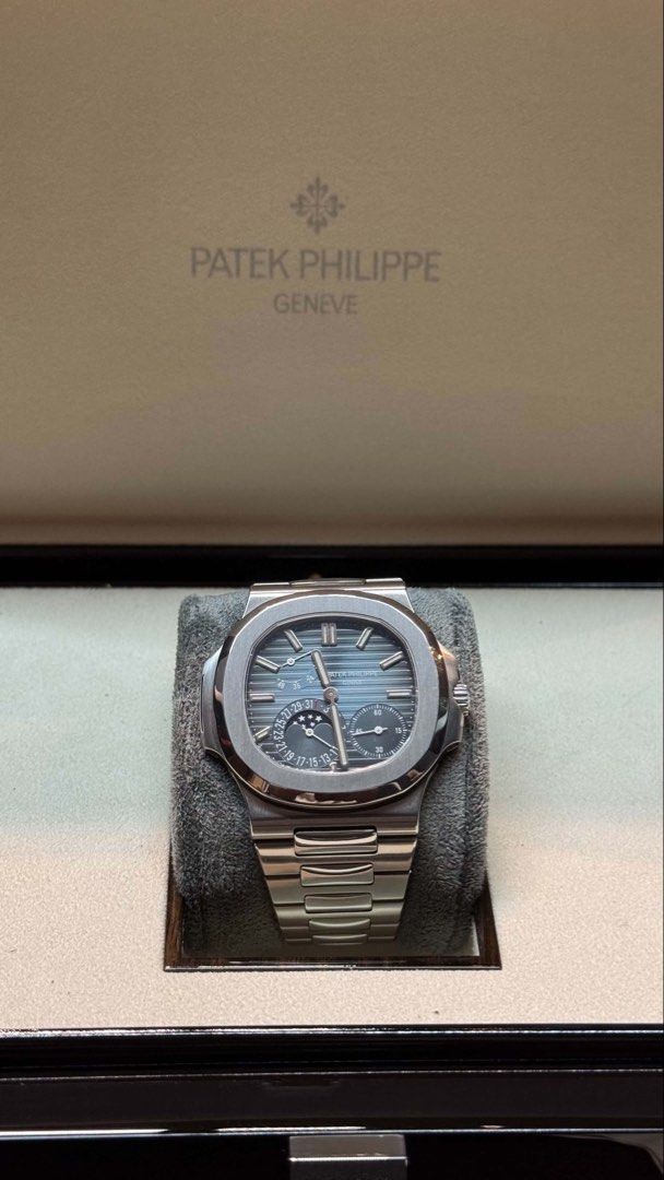 Patek Philippe Nautilus Blue Dial (Category: Luxury Watches) located in Manila. Submitted by theluxurywatchclub (Listing ID 1447719576, Image 2). Description: Patek Philippe Nautilus Blue Dial Reference 5712/1A Inclusion Complete Set Year 2021 9,000,000.