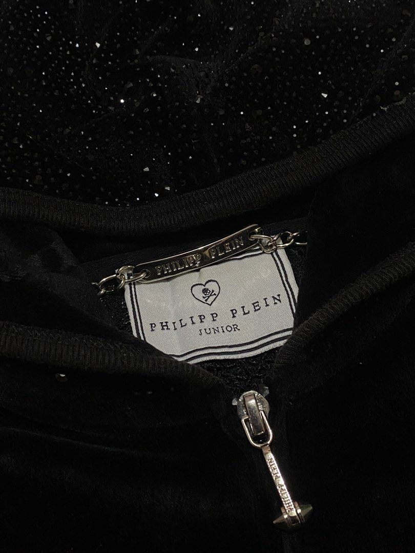 Philipp Plein Junior Black Sequin Skull Hoodie (Category: Hoodies) located in Tarlac. Submitted by cheap.fleaaa (Listing ID 1447740650, Image 2). Description: Philipp plein✨ Width: 15.5 Length: 21.5 No issue 300 + ship Any courier Tarlac based📍.