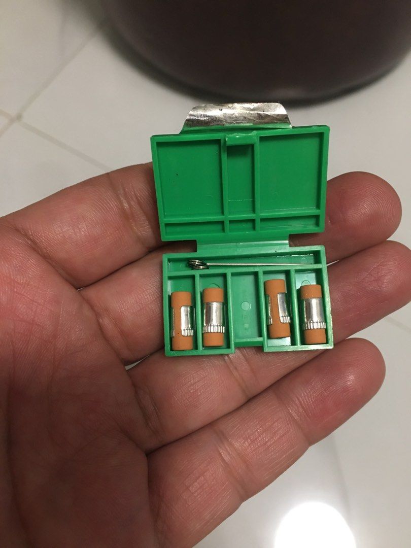 Pilot Sharp Eraser Refills H-10 (5 pcs) (Category: Stationery & School Supplies) located in Pasay City. Submitted by gilbertso62551 (Listing ID 1447819467, Image 2). Description: - Pilot H-10 Sharp Eraser Refills - Comes in a green case - Includes 4 refills - Ideal for use with mechanical pencils - Japan Surplus sourced - As is ,where is.