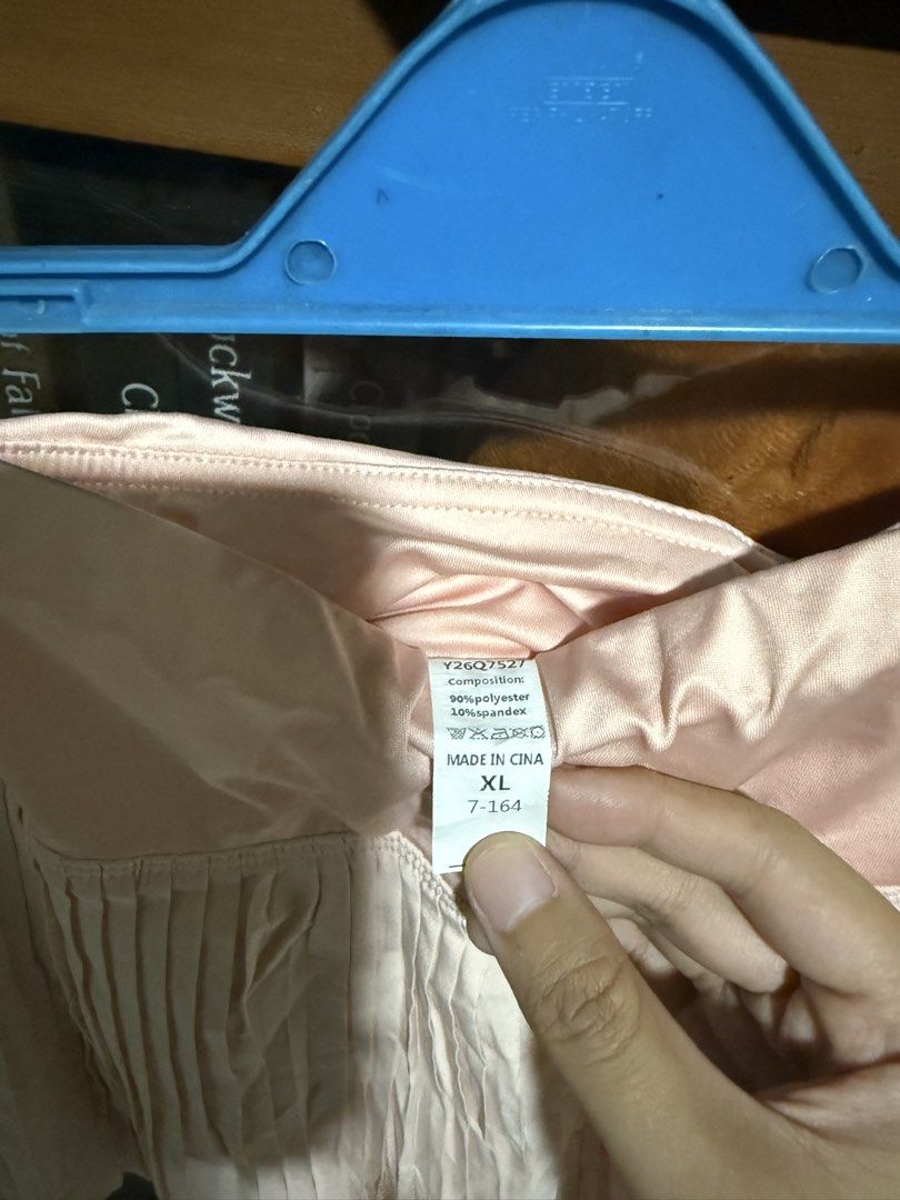 Pink Pleated Pickleball Skort (XL) (Category: Skirts) located in Quezon City. Submitted by halpharagus (Listing ID 1447826286, Image 3). Description: - Light pink pleated skirt - Silky waistband - Built-in shorts for comfort and modesty - Ideal for sports or casual wear - Comfortable and stylish design - Size XL Ok sana but not my color :(.