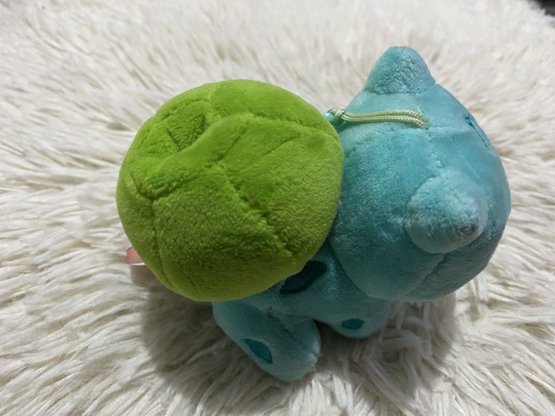 Pokemon Bulbasaur Plush Toy Keychain Clip (Category: Plushies & Soft Toys) located in Bulacan. Submitted by rich2545 (Listing ID 1447782807, Image 2). Description: - Adorable Bulbasaur plush toy - Features a convenient keychain clip - Ideal for attaching to bags or backpacks - Licensed Nintendo/Pokemon product - Vintage 1997 collectible - A must-have for any Pokemon enthusiast!.